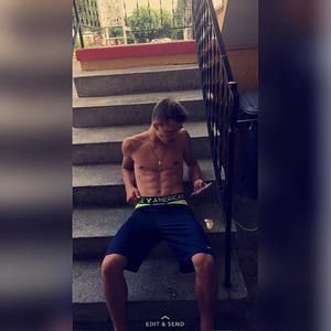 Meet your Posher, Keegan